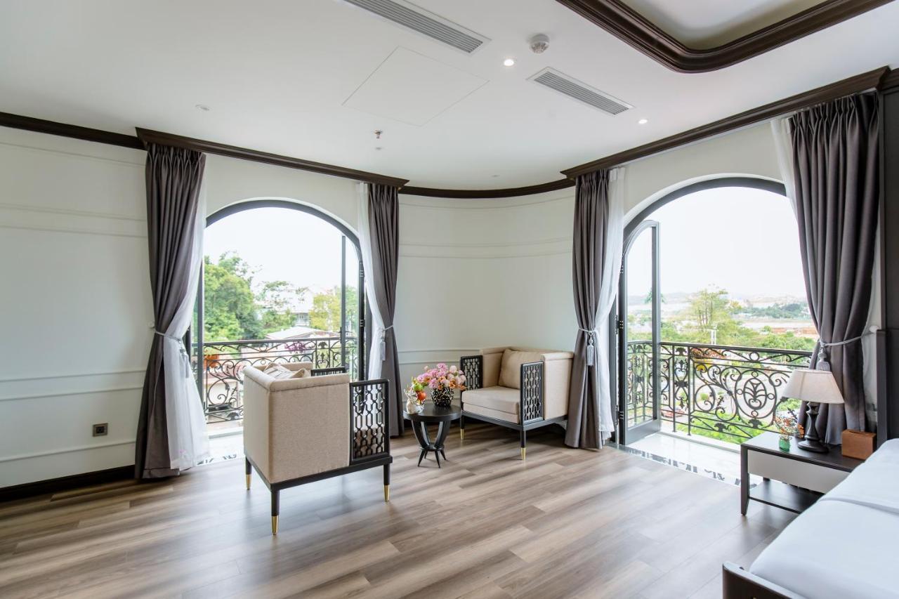 Khach San Robin Gia Nghia Hotell Eksteriør bilde